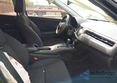 2017 Honda Hr-V Lx z USA, uszkodzony, nr VIN 3CZRU5H32HM727909